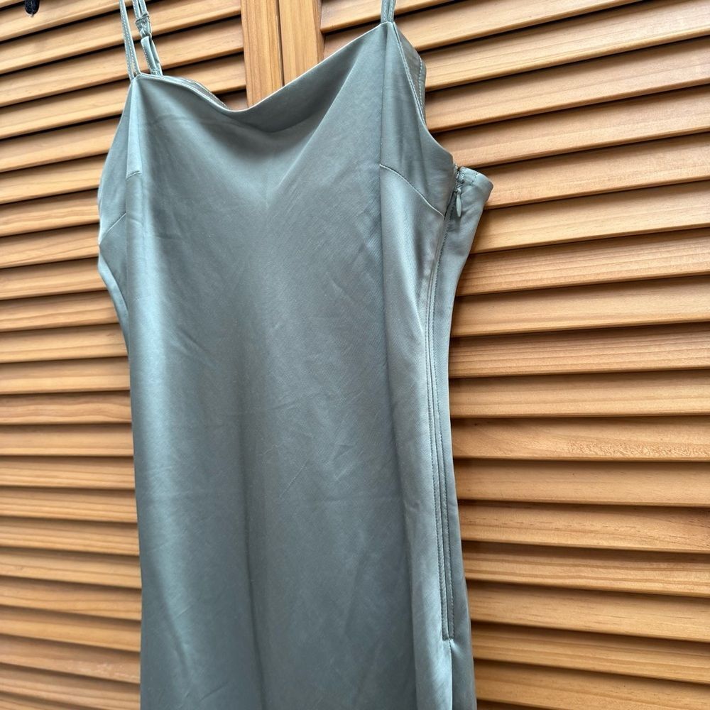 Abercrombie & Fitch Sage green maxi dress size small - Picture 5 of 8
